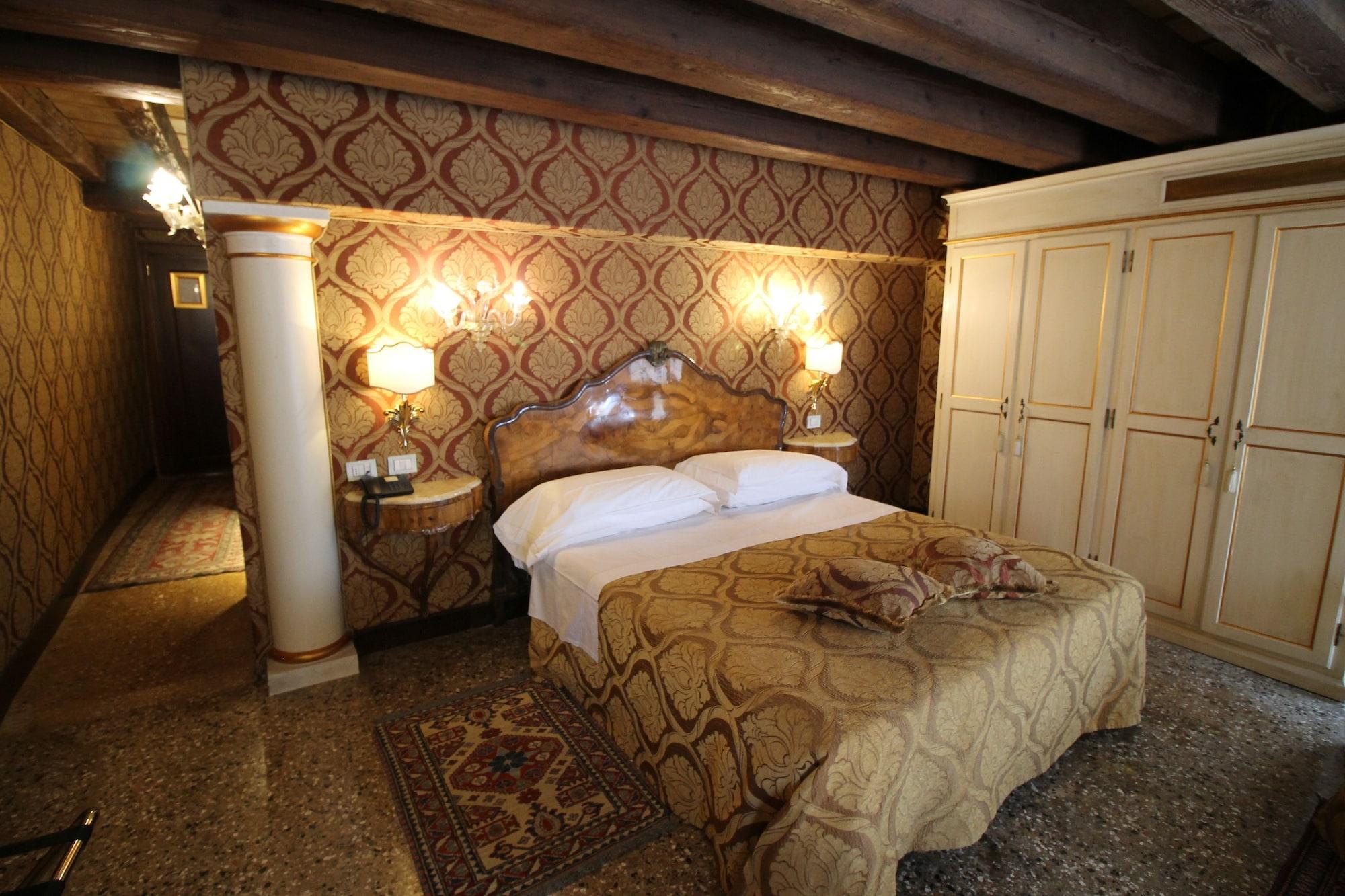 Hotel Palazzo Abadessa Venice Exterior photo