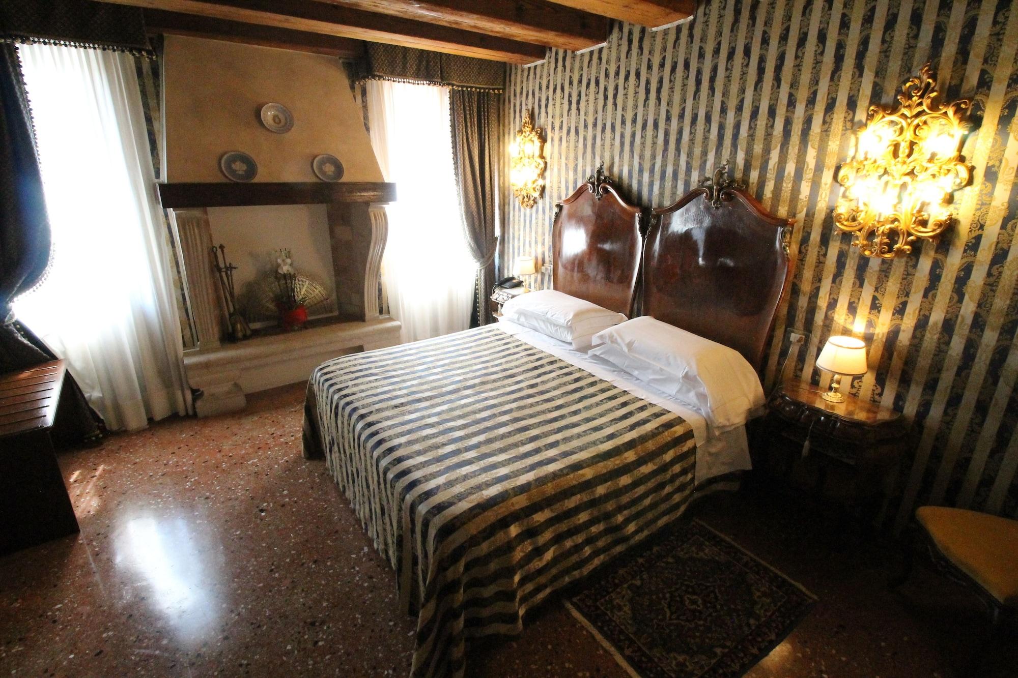 Hotel Palazzo Abadessa Venice Exterior photo